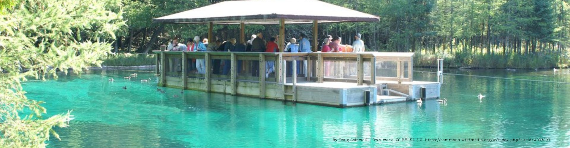 By Doug Coldwell - Own work, CC BY-SA 3.0, https://commons.wikimedia.org/w/index.php?curid=4003097 Discover Kitch-iti-Kipi, Michigan’s largest natural spring in the Upper Peninsula, featuring crystal clear water, trout, and a unique observation raft.