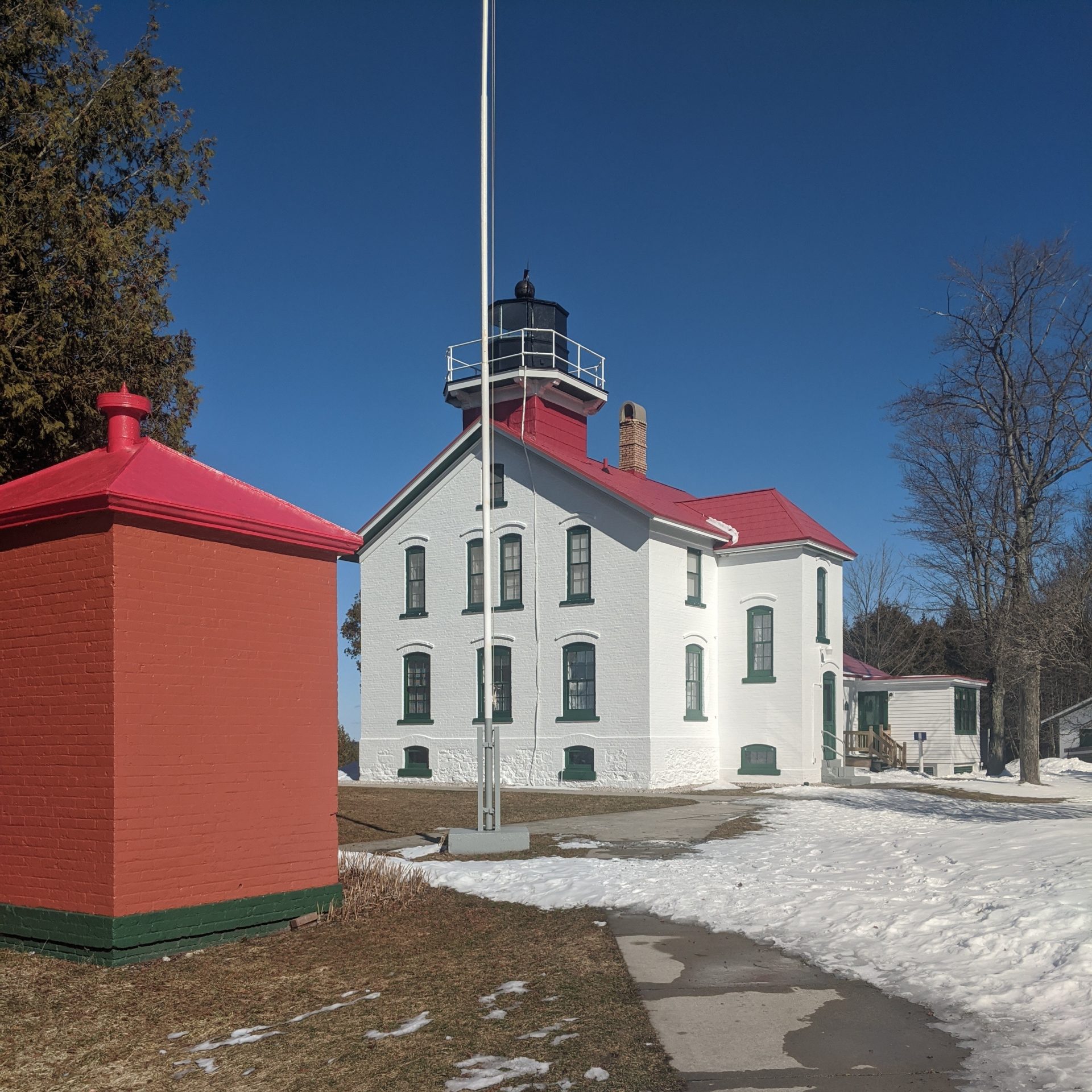 Discover fascinating Great Lakes facts, their history, and the best places to experience Lakes Superior, Michigan, Huron, Erie, and Ontario in Northern Michigan.